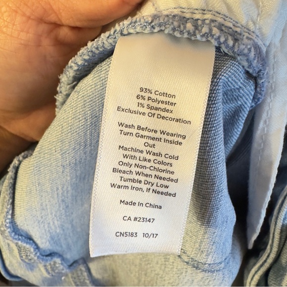 Talbots Embroidered Floral Denim Skirt Medium Washed Women Size 6 - Picture 6 of 6